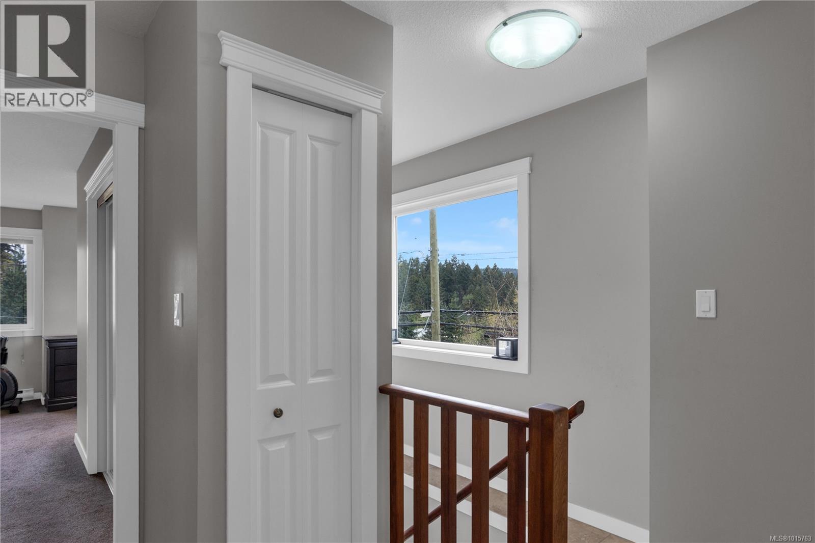 4 1141 2nd Ave, Ladysmith