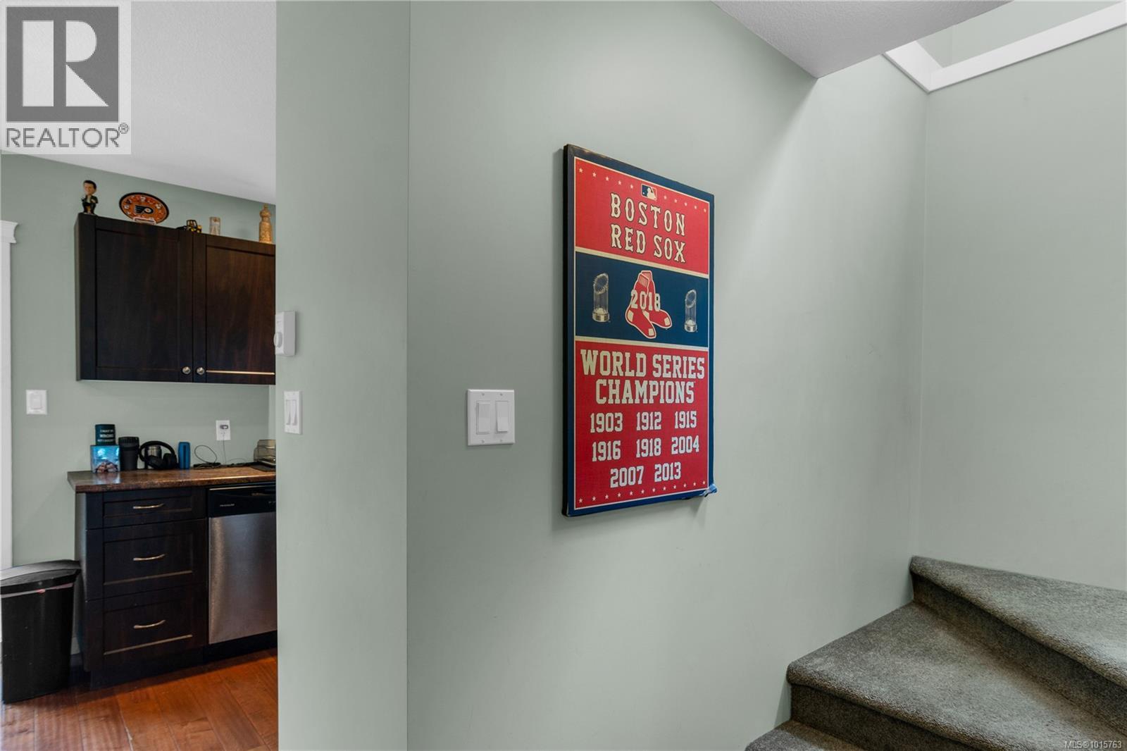 4 1141 2nd Ave, Ladysmith