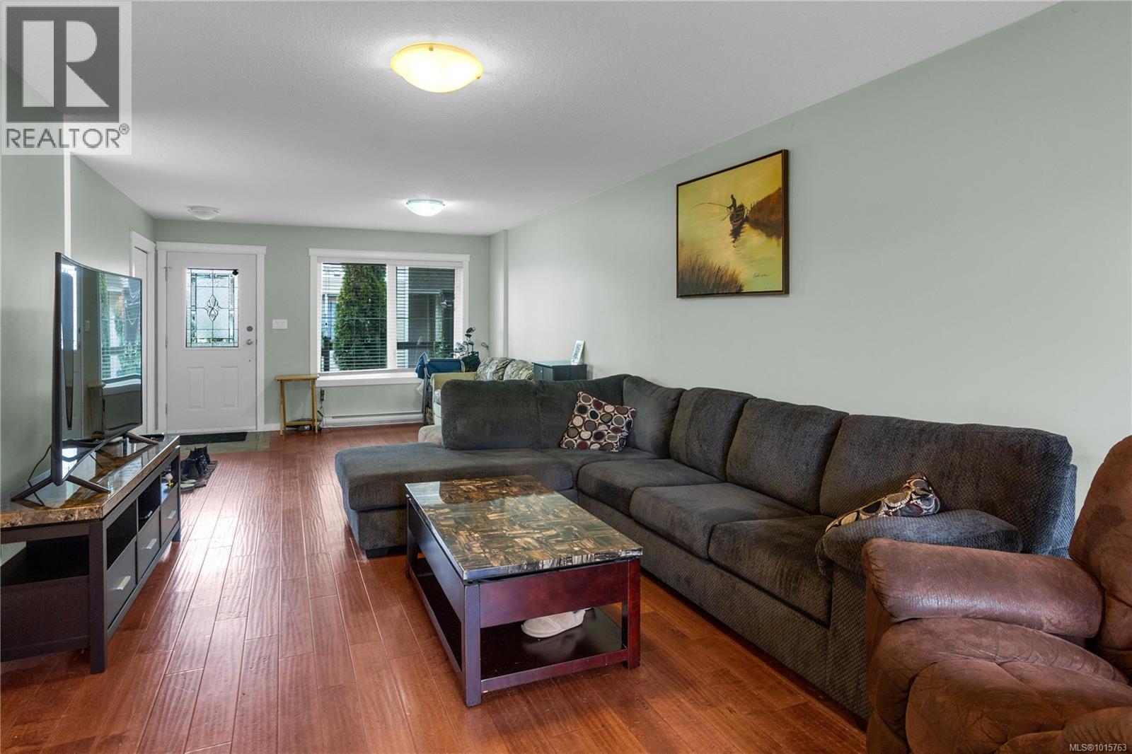 4 1141 2nd Ave, Ladysmith