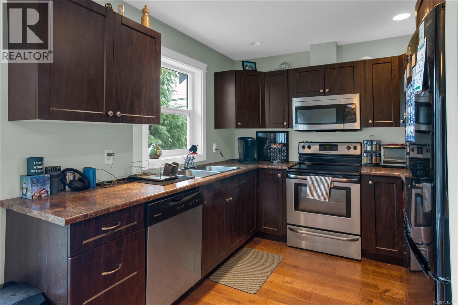 4 1141 2nd Ave, Ladysmith