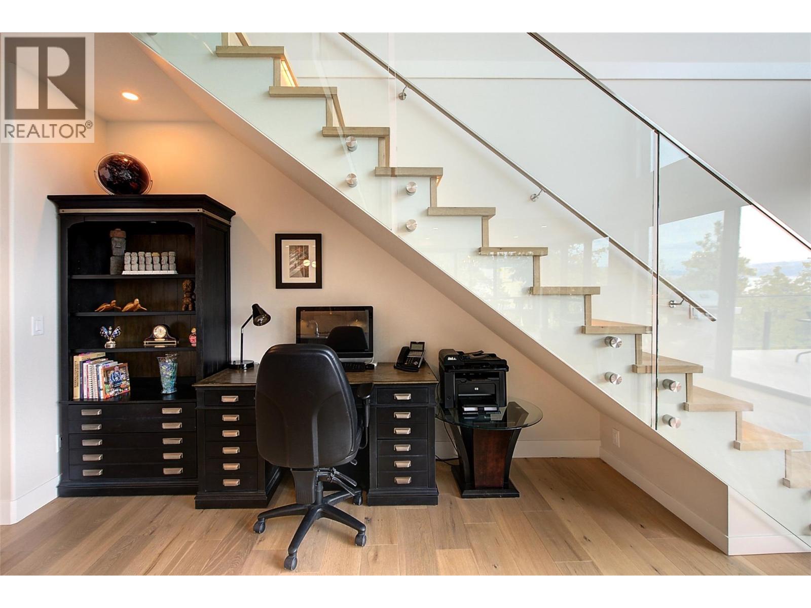 401 3475 Granite Close, Kelowna