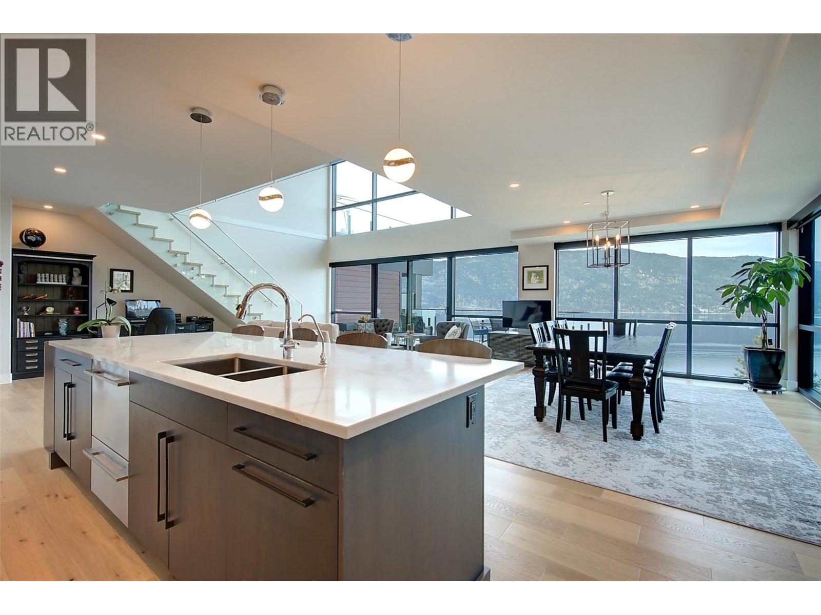 401 3475 Granite Close, Kelowna