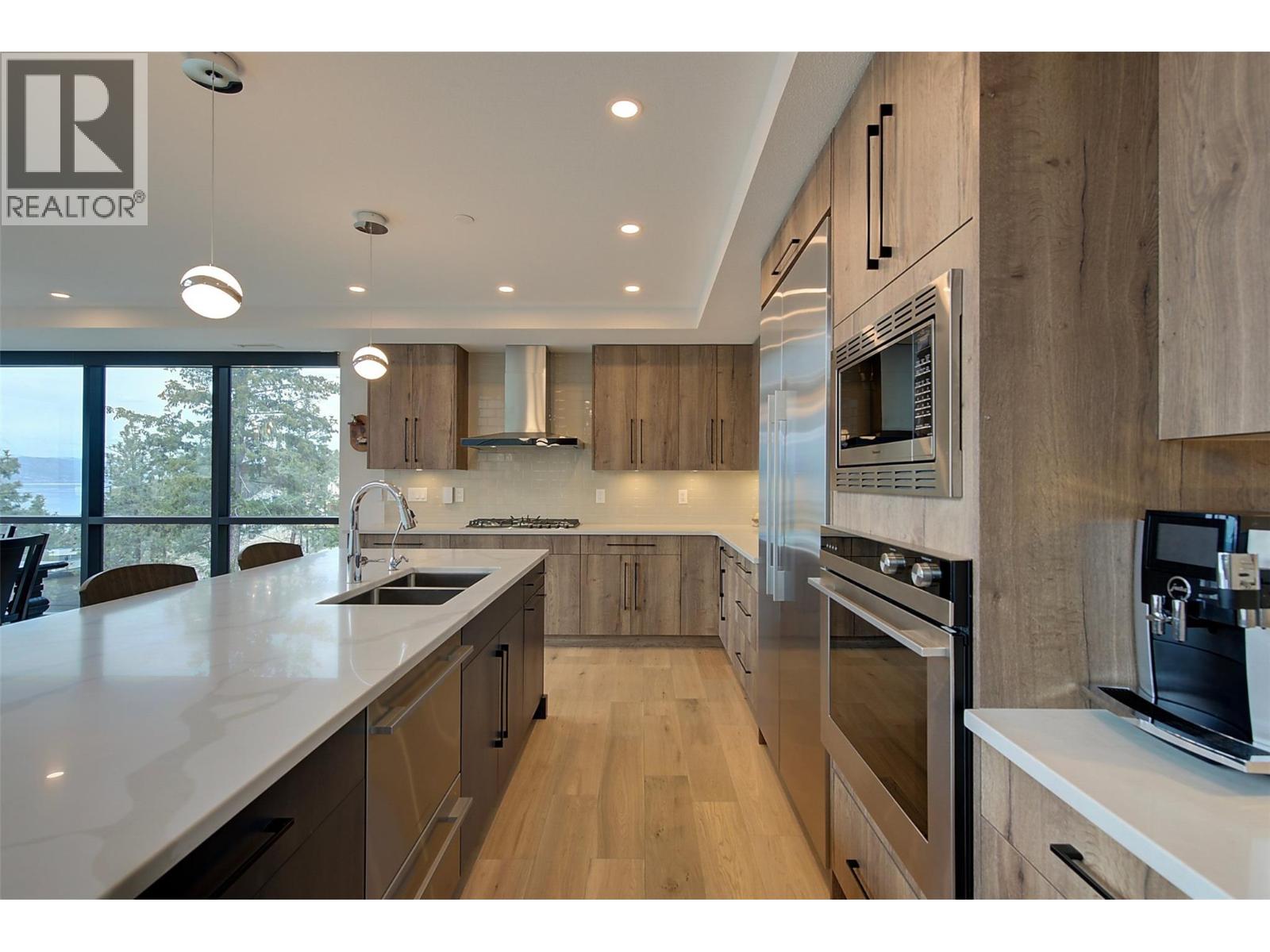 #401 3475 Granite Close - 13