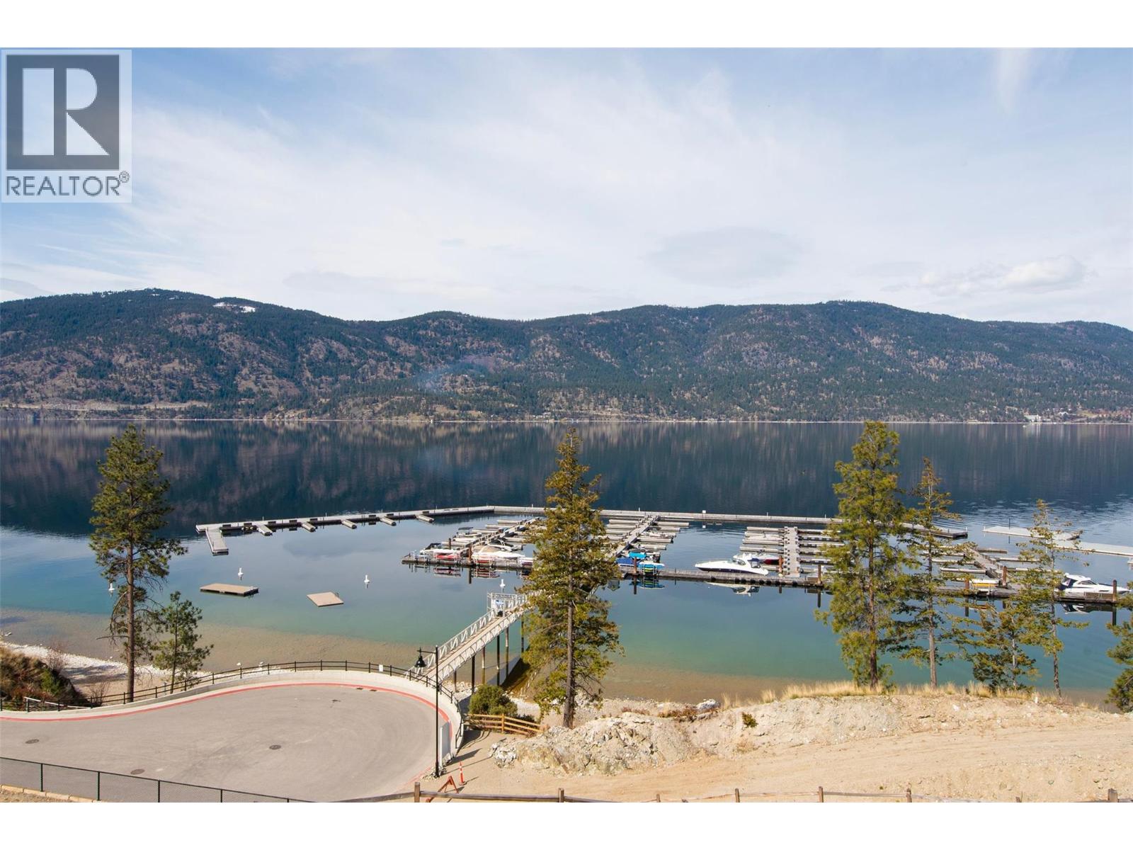 401 3475 Granite Close, Kelowna