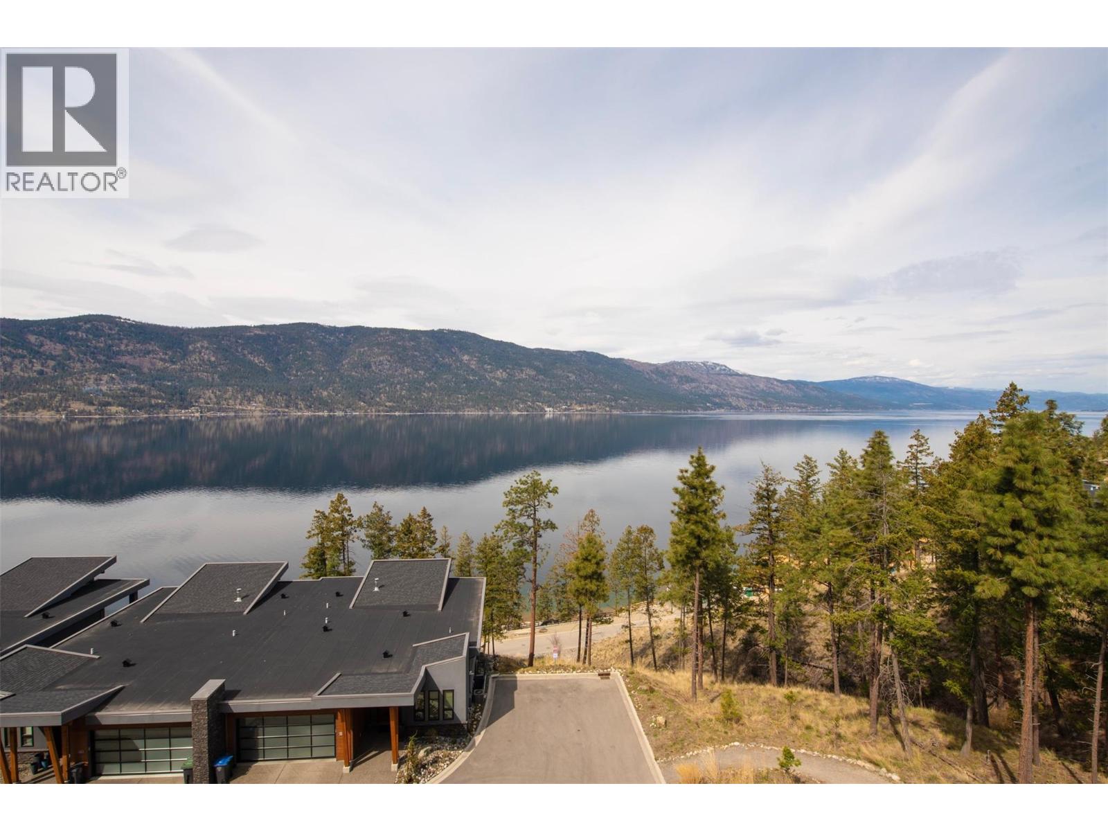 401 3475 Granite Close, Kelowna
