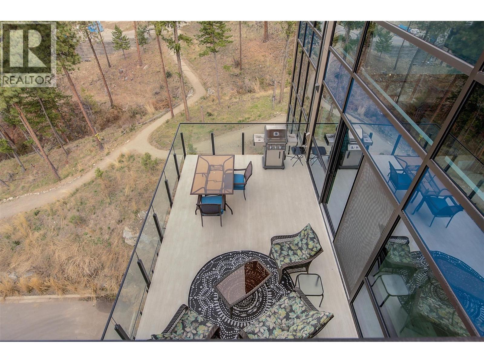 401 3475 Granite Close, Kelowna