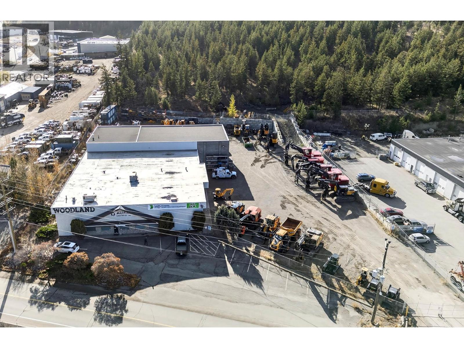  2015 W Trans Canada Highway, Kamloops