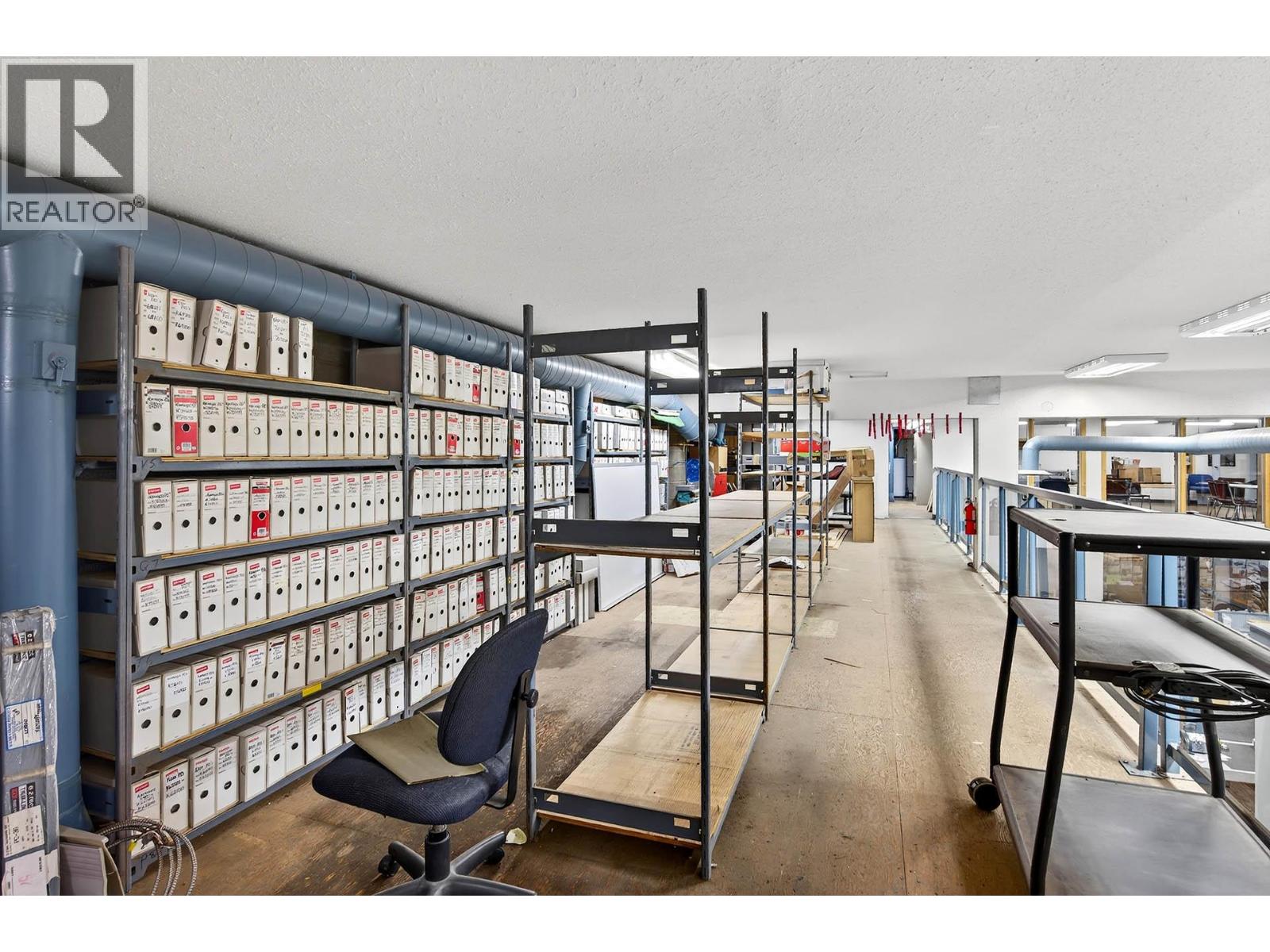  2015 W Trans Canada Highway, Kamloops