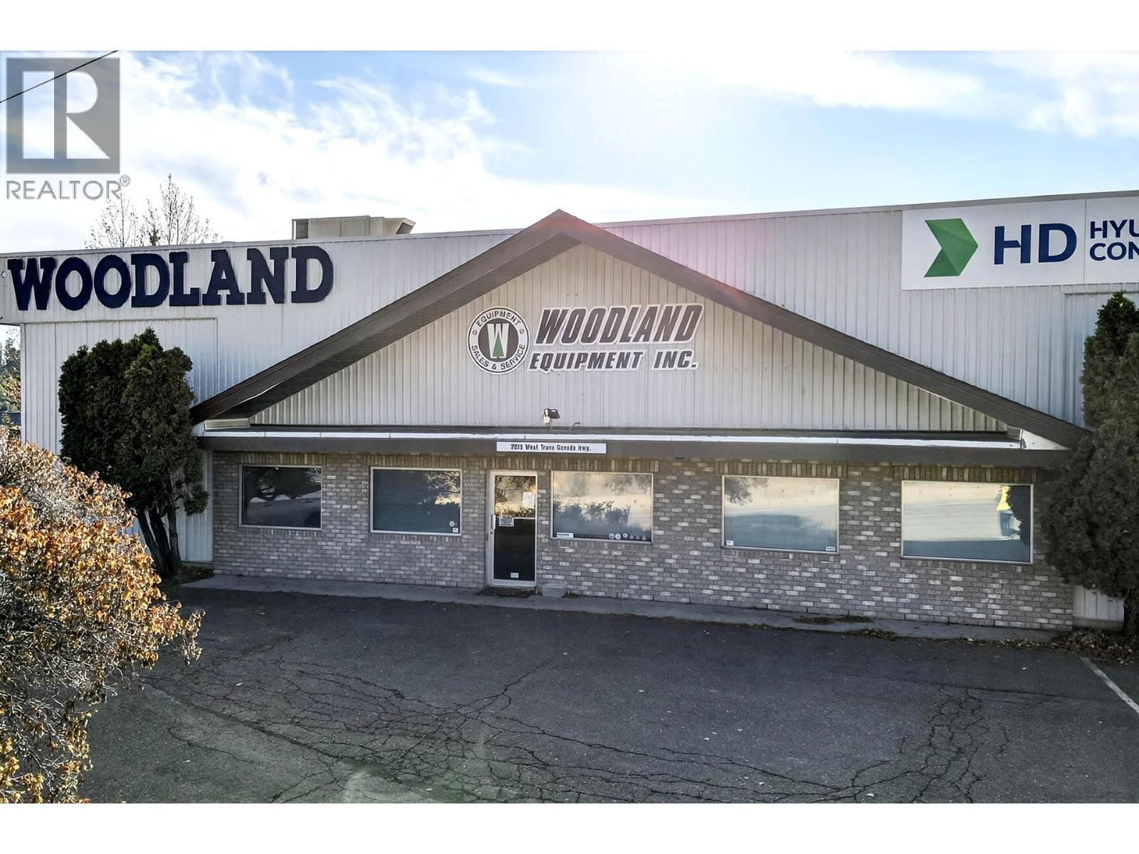  2015 W Trans Canada Highway, Kamloops