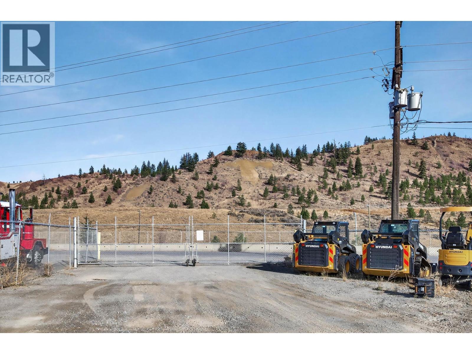  2015 W Trans Canada Highway, Kamloops