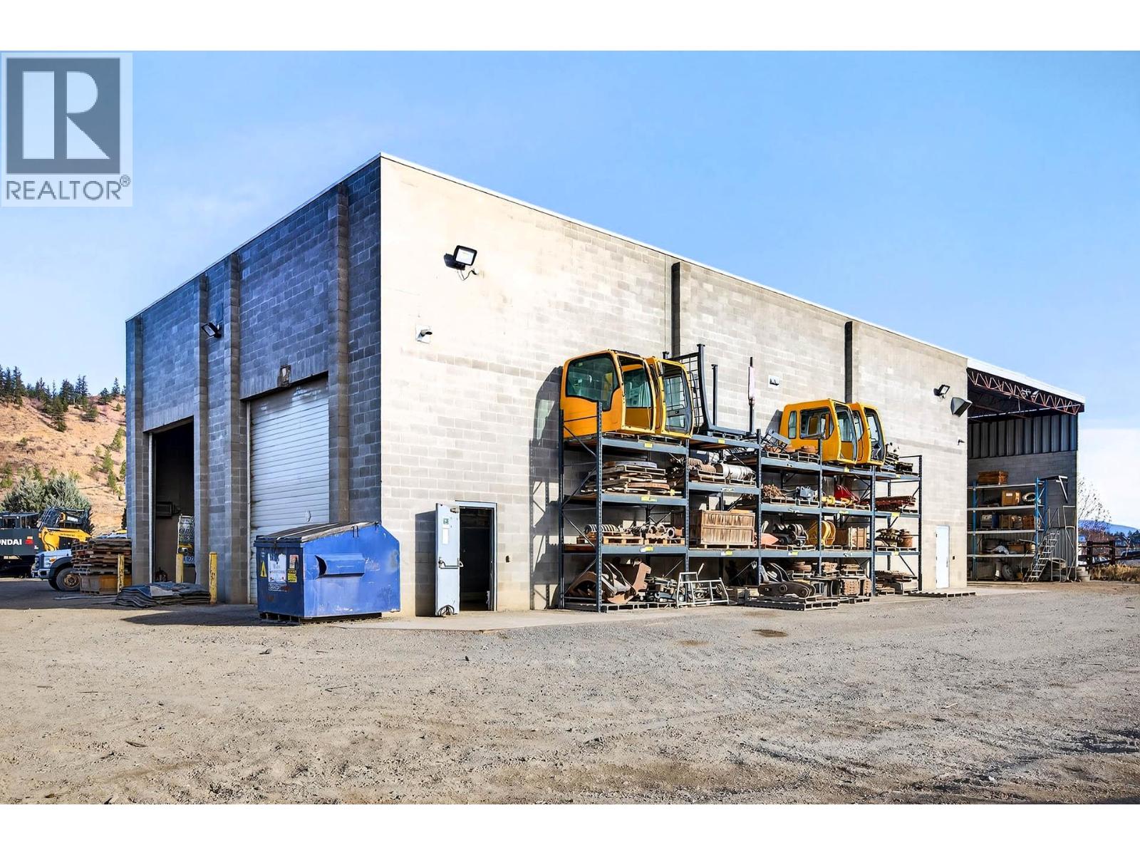  2015 W Trans Canada Highway, Kamloops