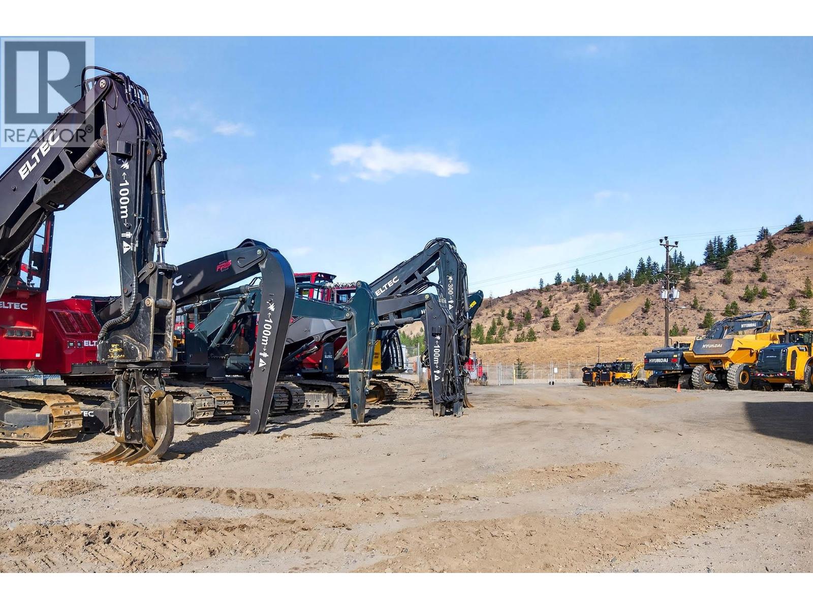  2015 W Trans Canada Highway, Kamloops