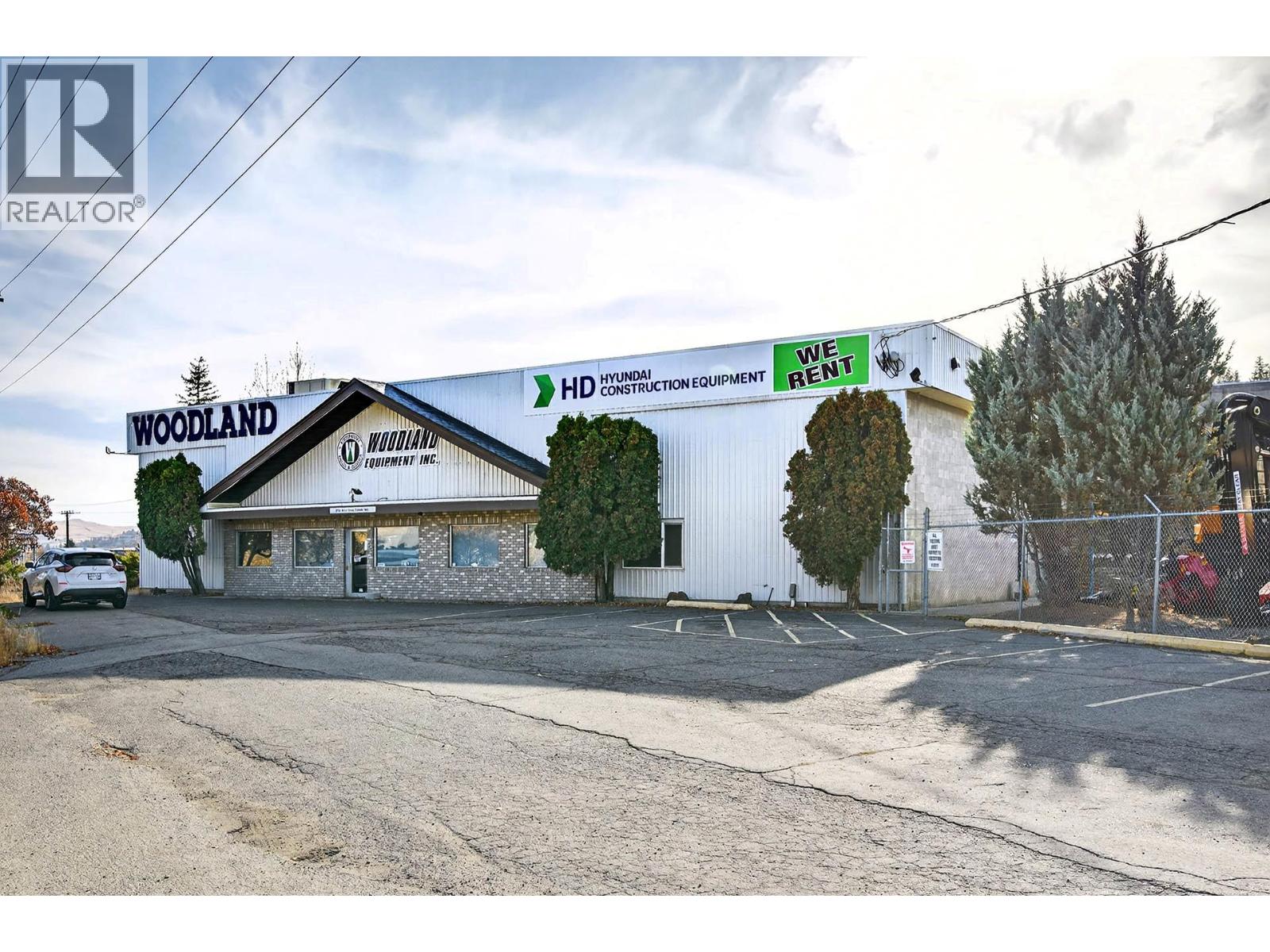  2015 W Trans Canada Highway, Kamloops