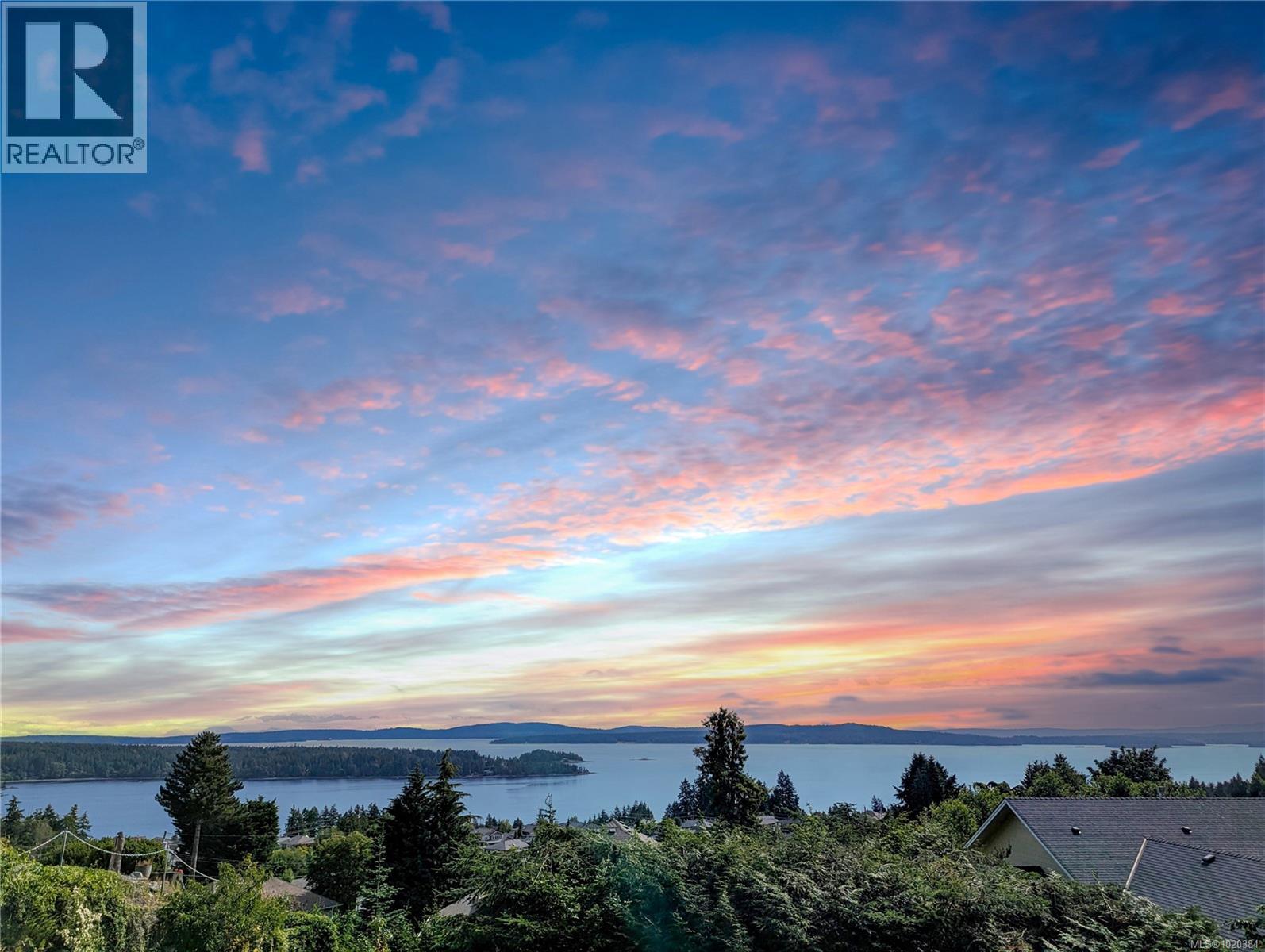 822 Craig Rd, Ladysmith