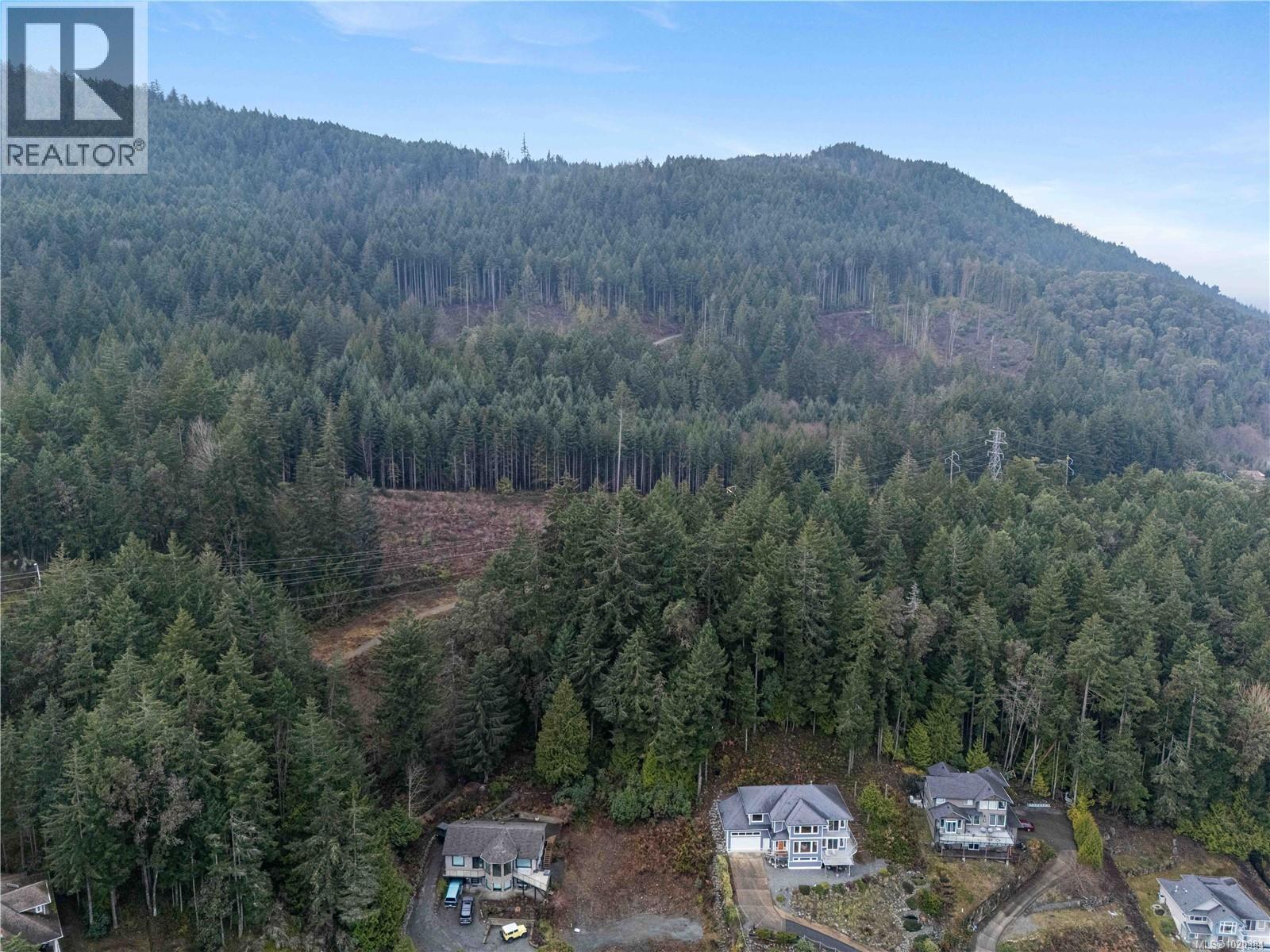 822 Craig Rd, Ladysmith