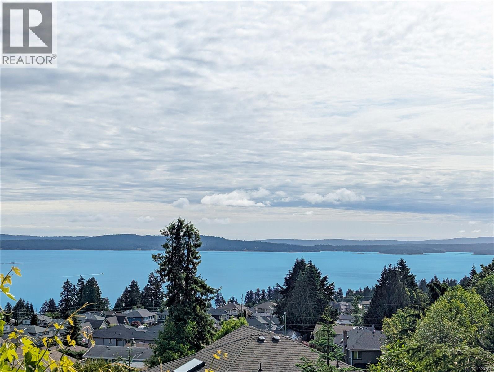 822 Craig Rd, Ladysmith