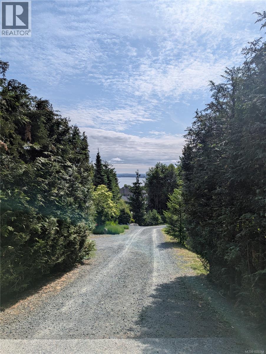 822 Craig Rd, Ladysmith