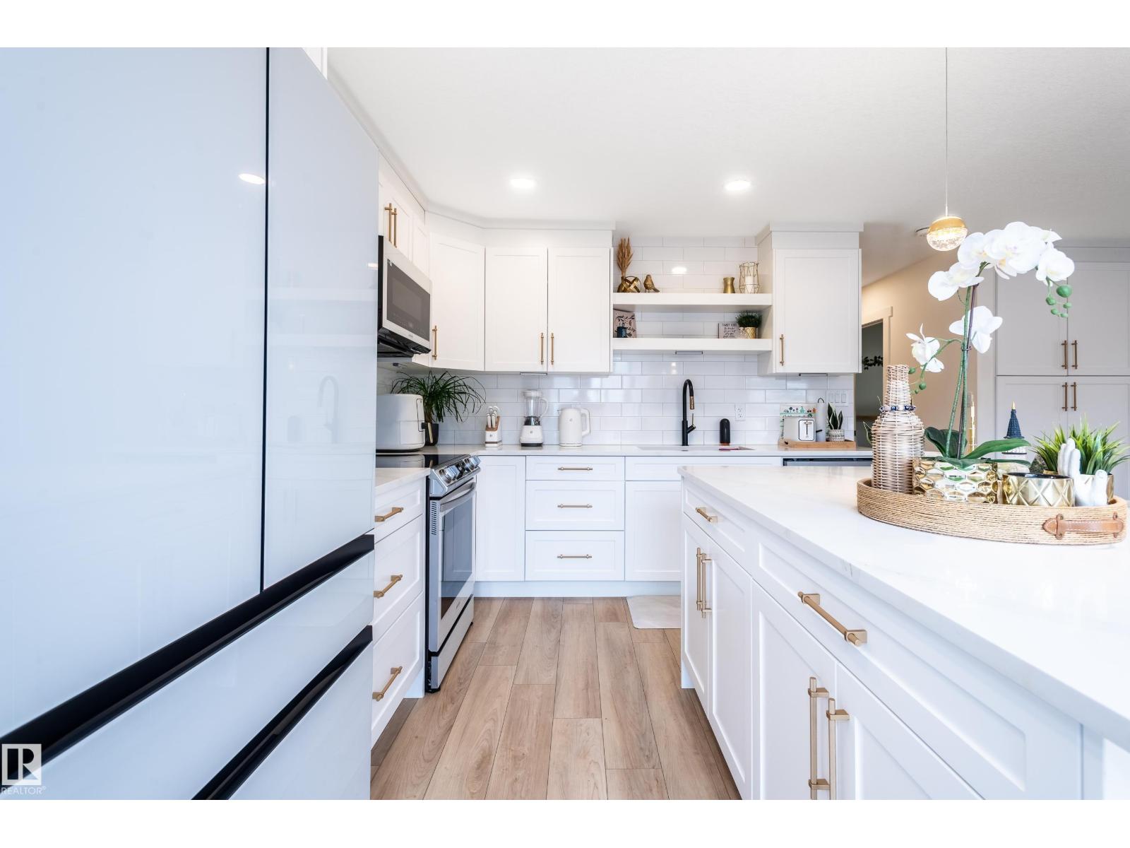 17327 106 ST NW, Edmonton