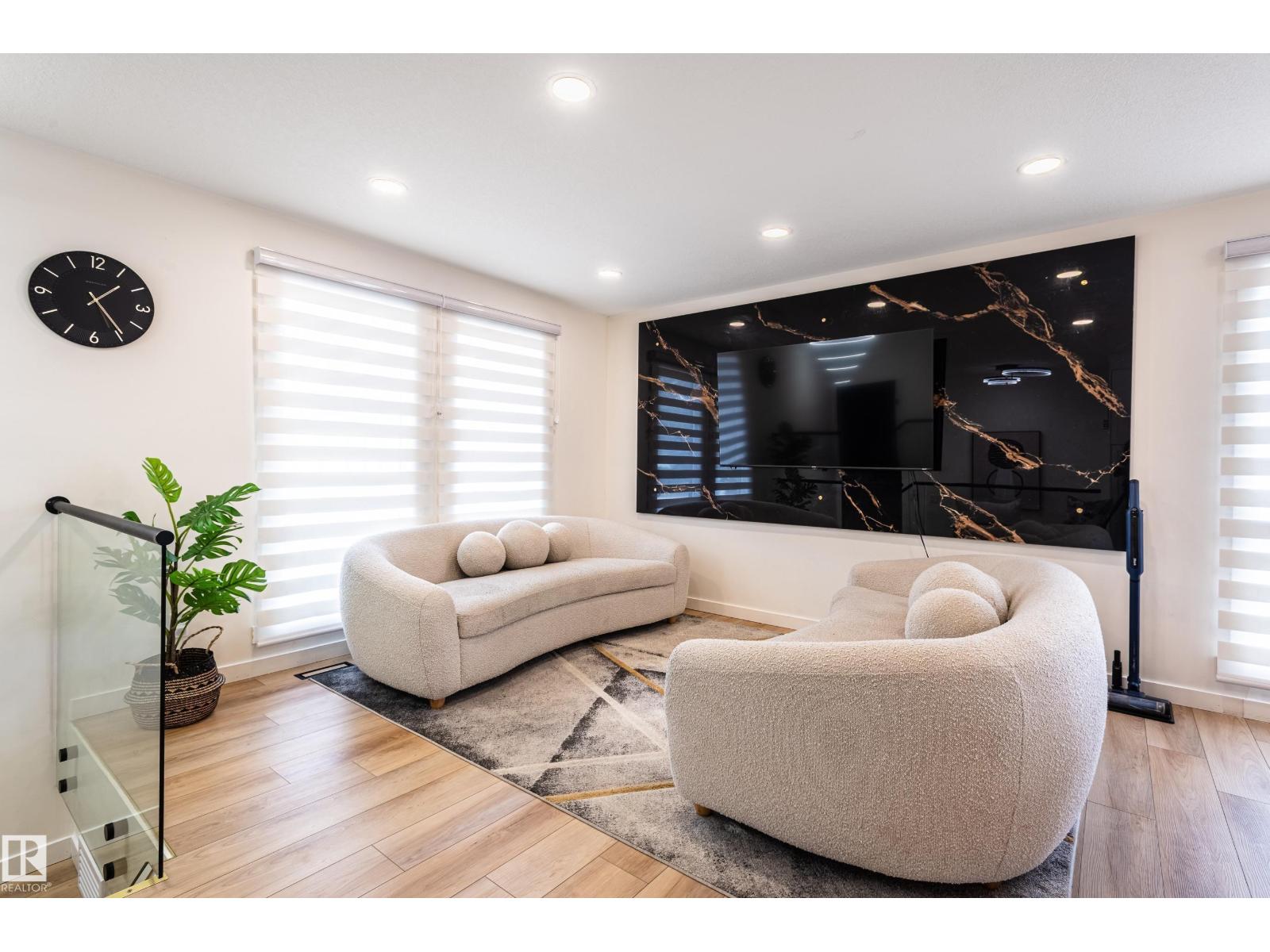 17327 106 ST NW, Edmonton