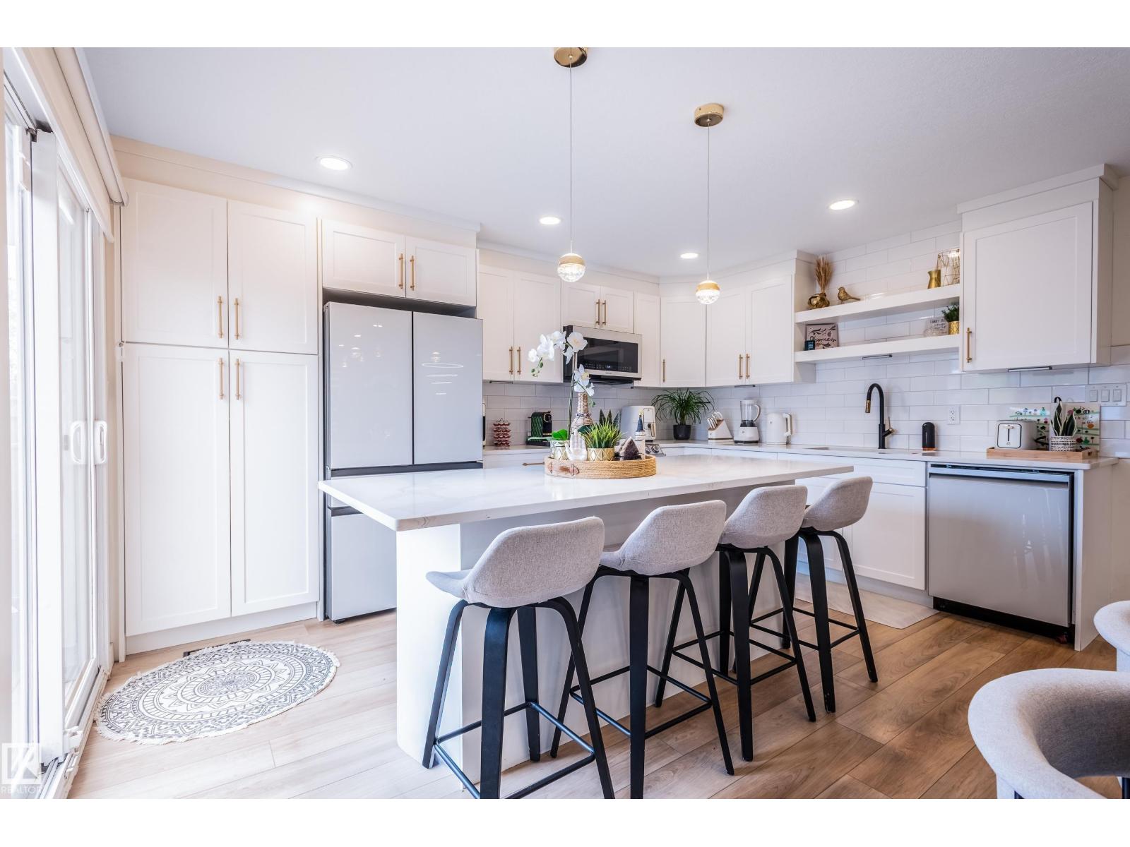 17327 106 ST NW, Edmonton