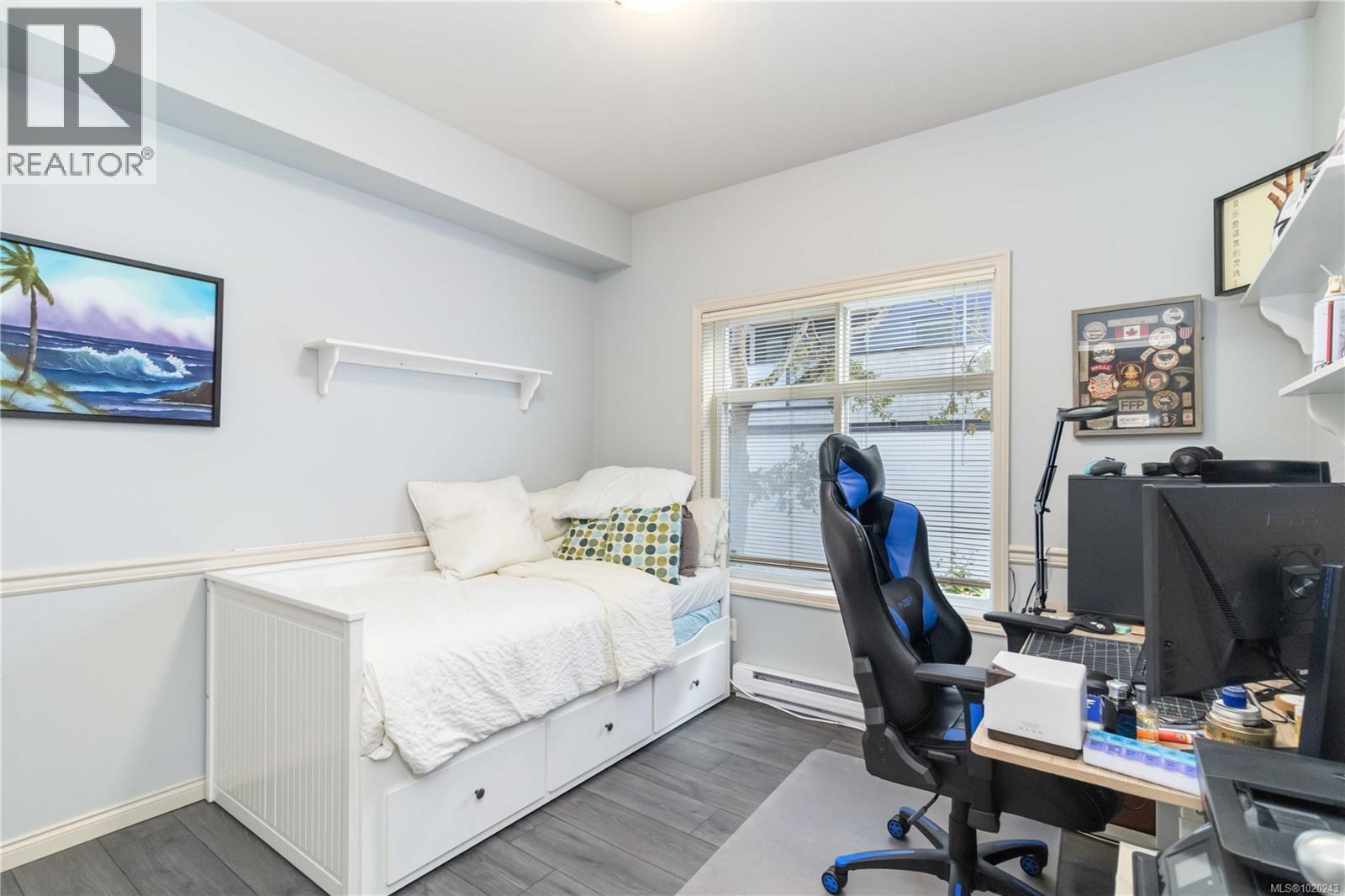 201 821 Goldstream Ave, Langford