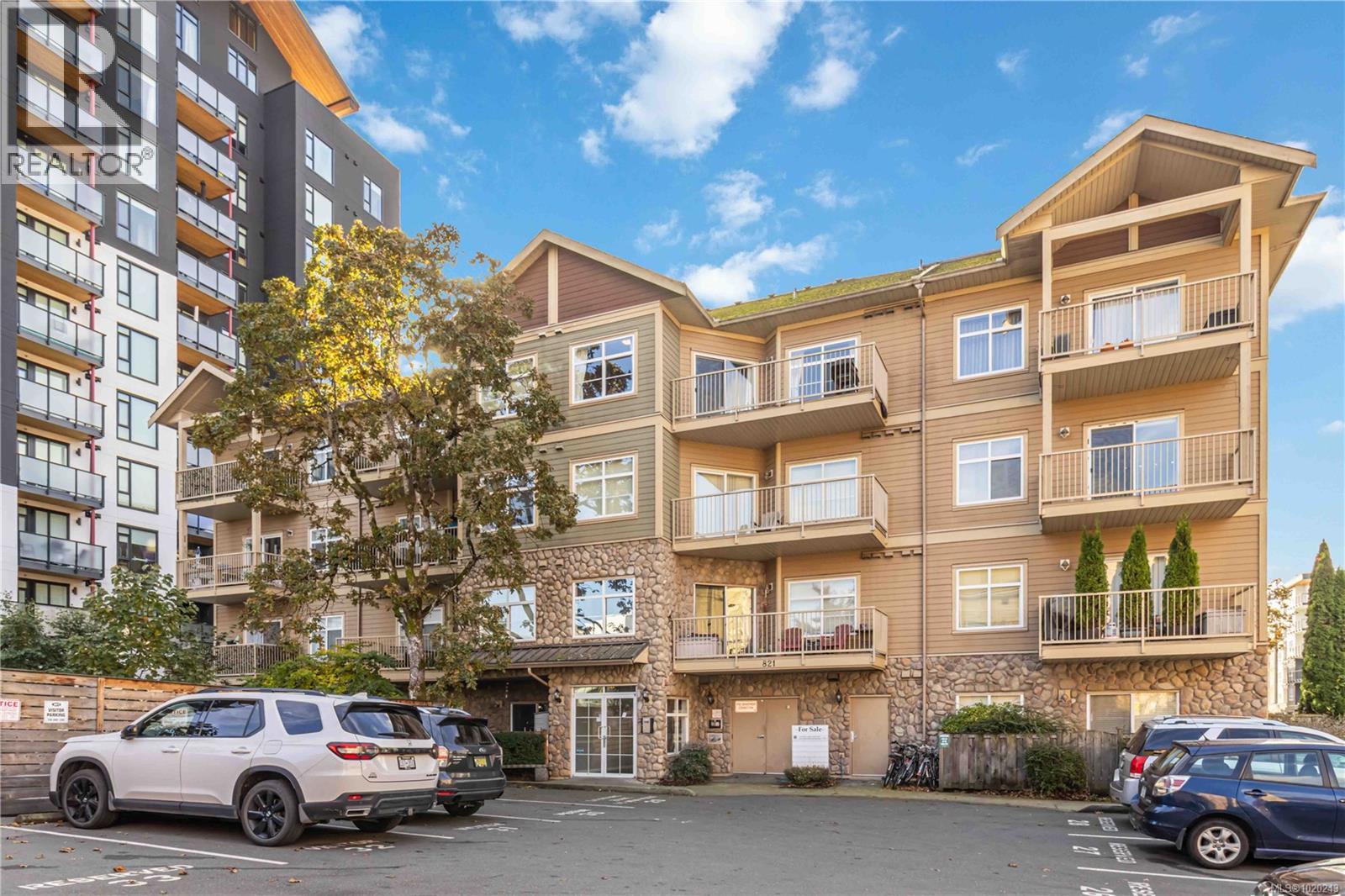 201 821 Goldstream Ave, Langford