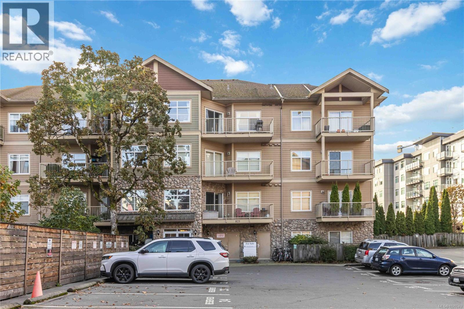 201 821 Goldstream Ave, Langford