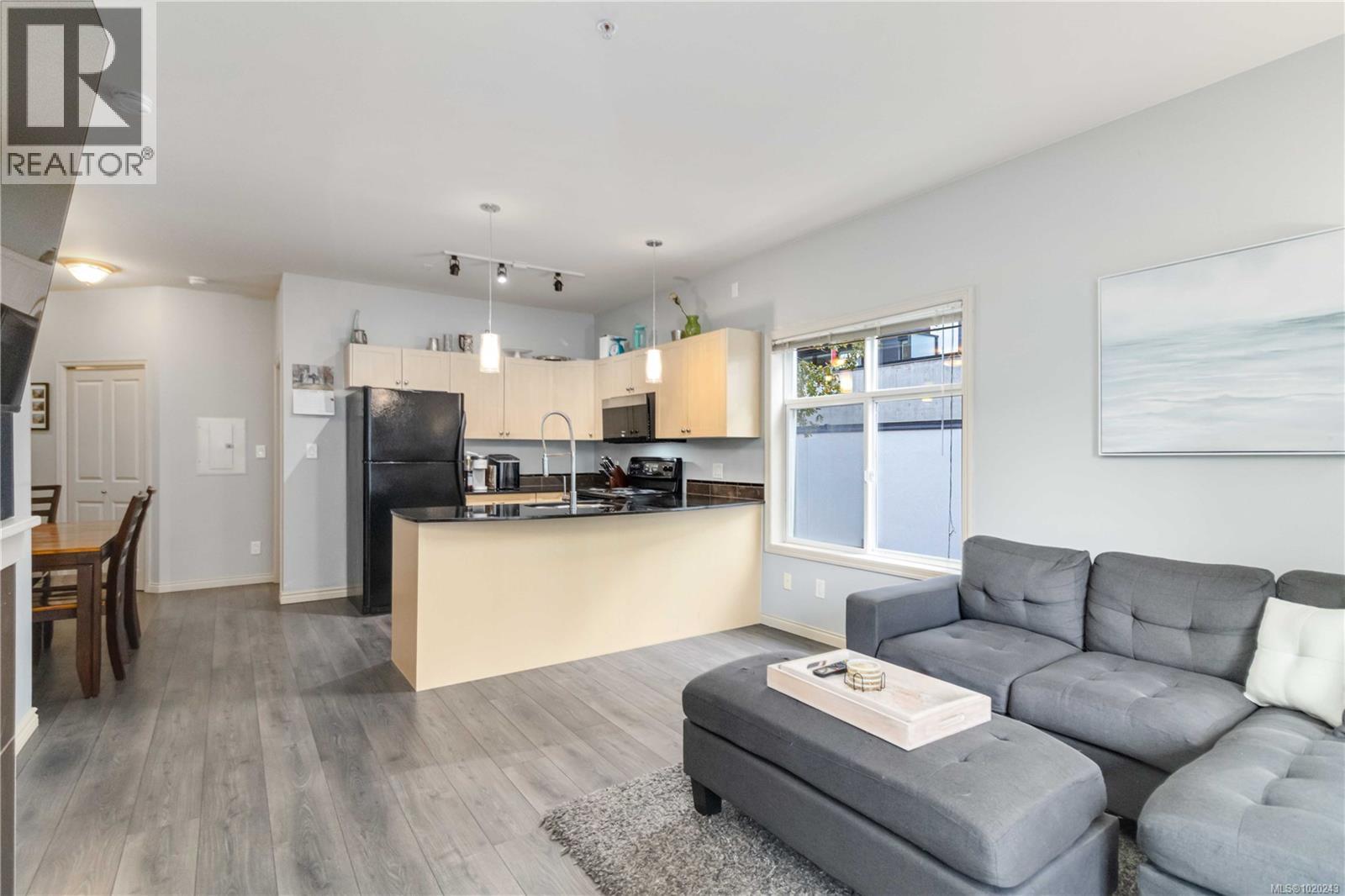 201 821 Goldstream Ave, Langford