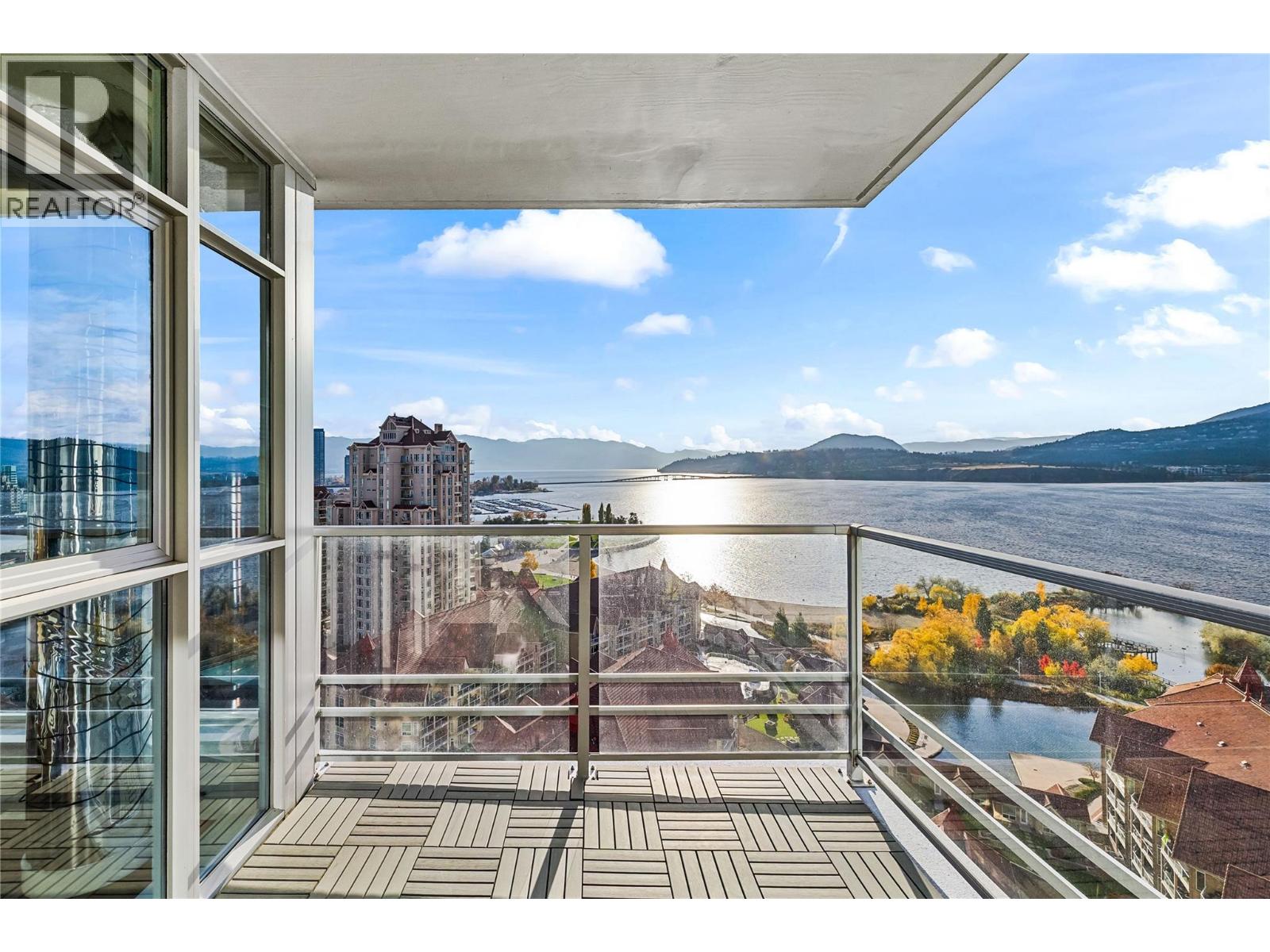 2107 1075 Sunset Drive, Kelowna