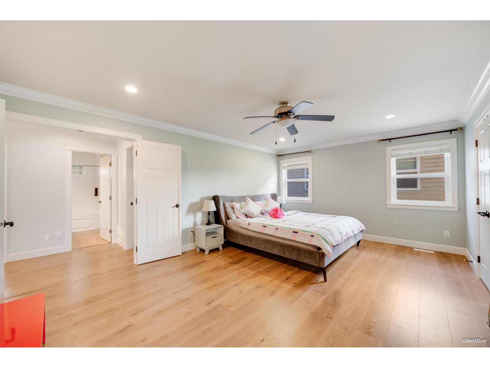 8197 211 STREET, Langley