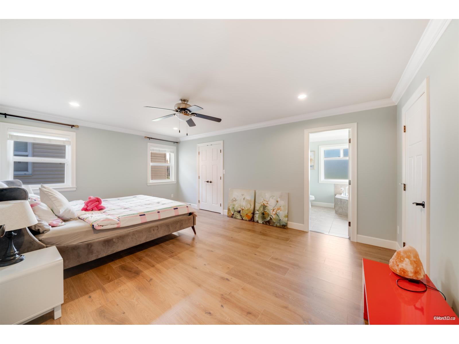 8197 211 STREET, Langley