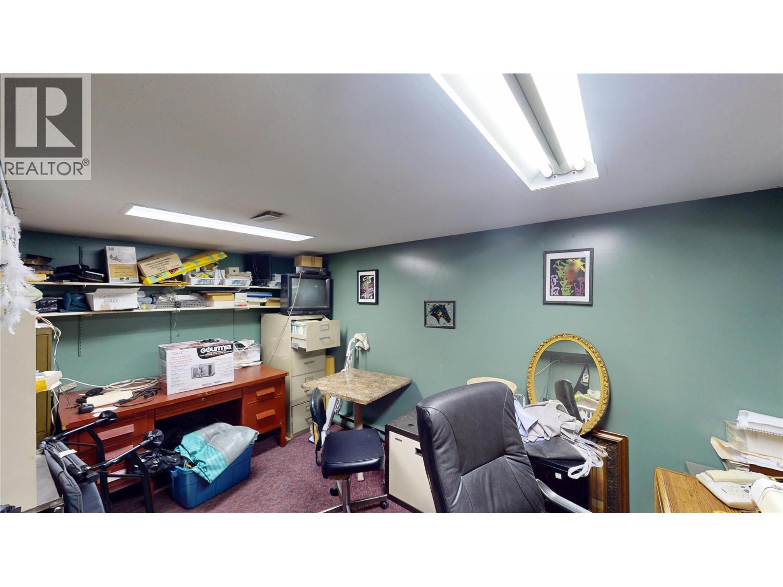 611 Cranbrook Street N, Cranbrook