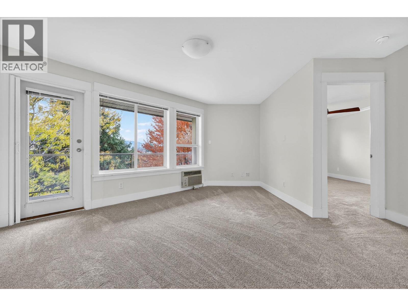 409 135 Ziprick Road, Kelowna