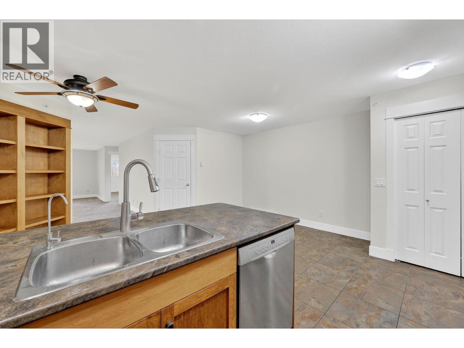 409 135 Ziprick Road, Kelowna