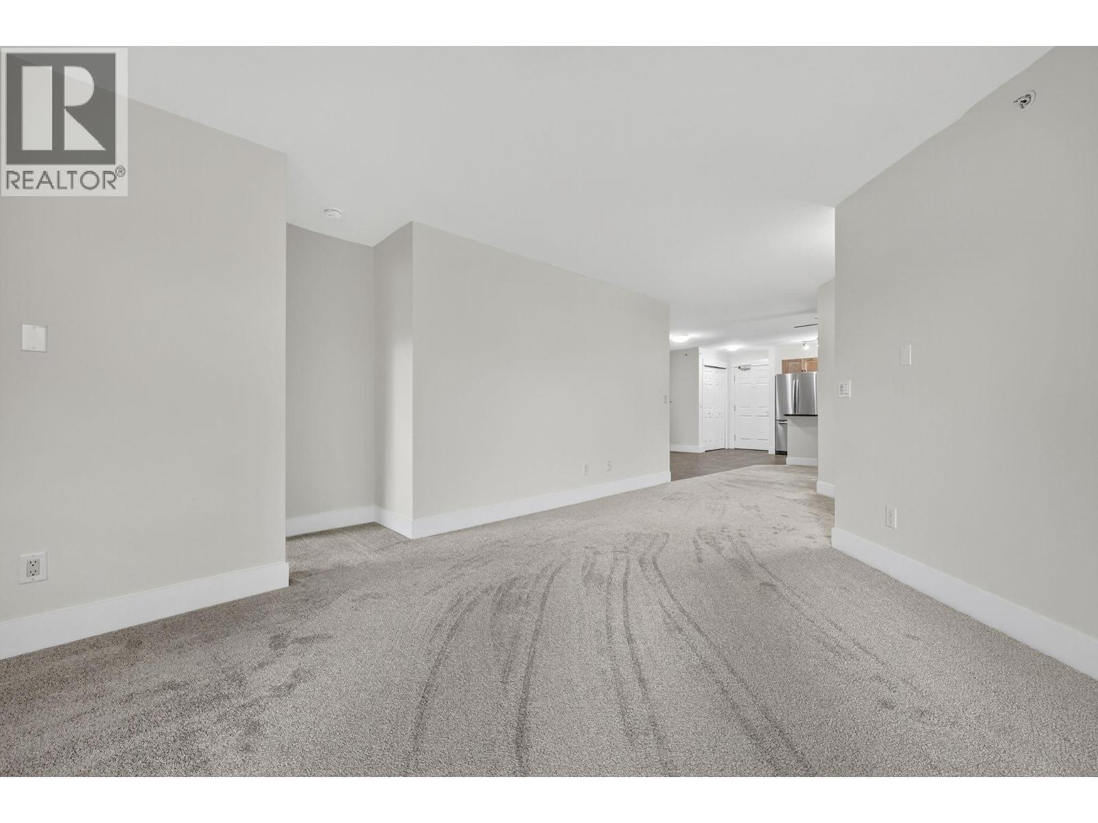 409 135 Ziprick Road, Kelowna