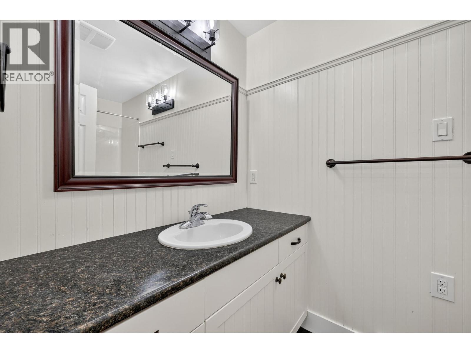 409 135 Ziprick Road, Kelowna