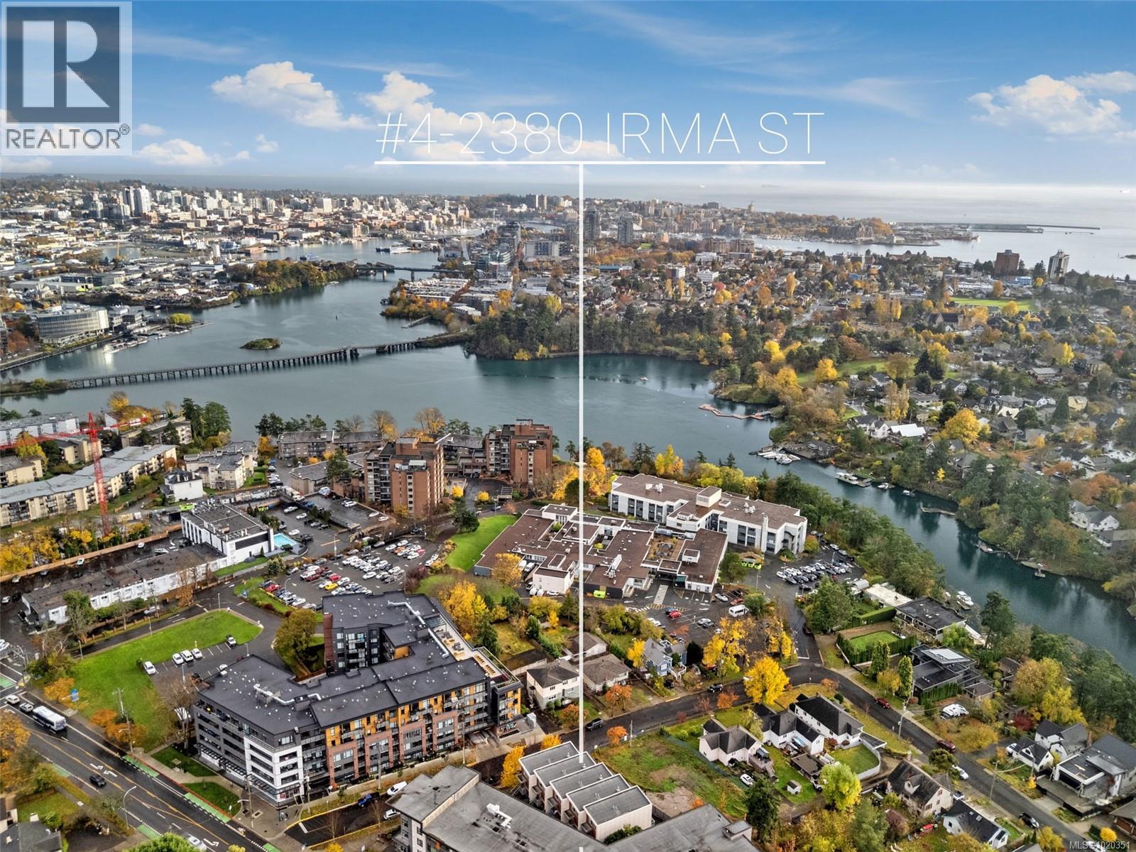 4 2830 Irma St, Victoria