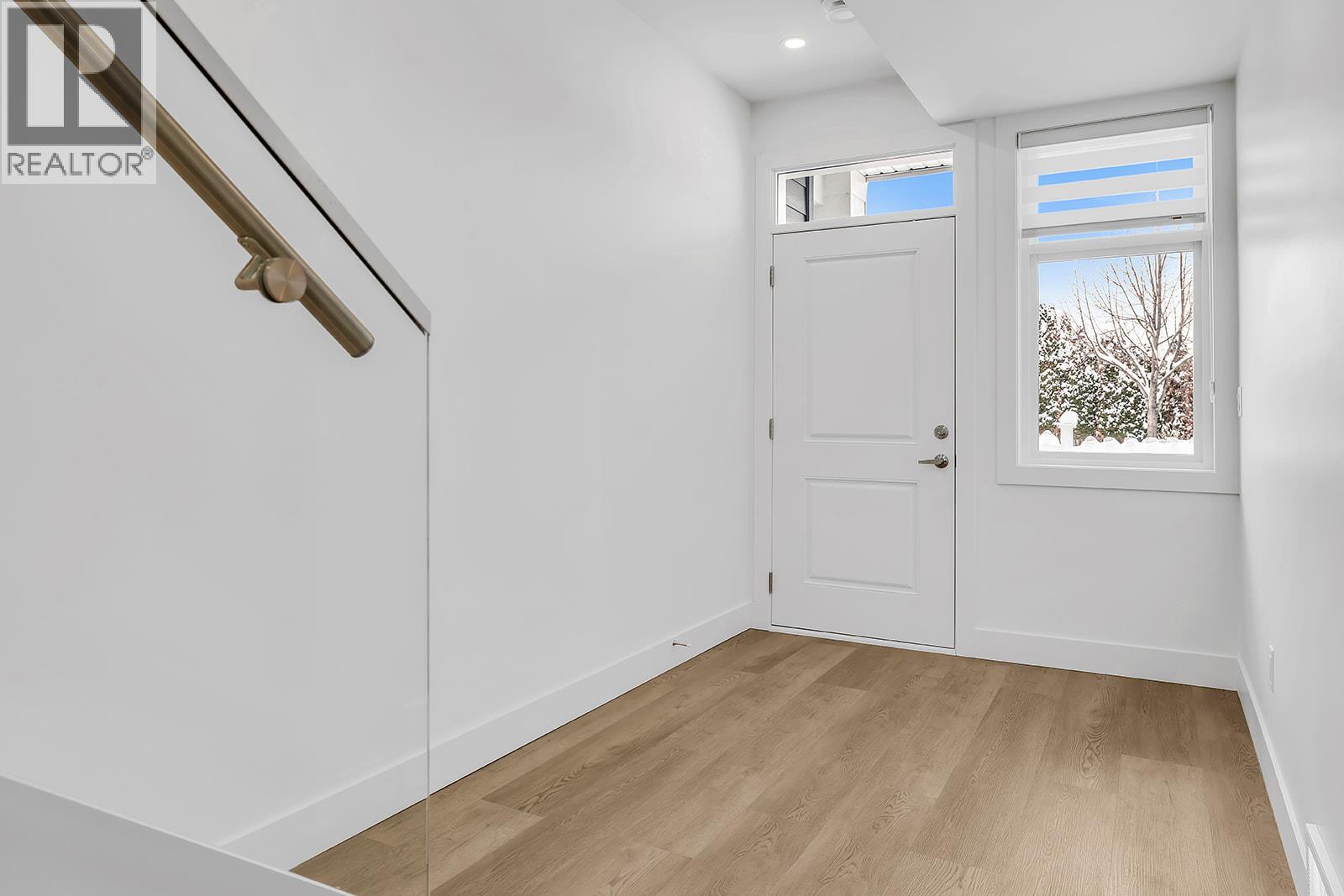 112 5300 Main Street, Kelowna