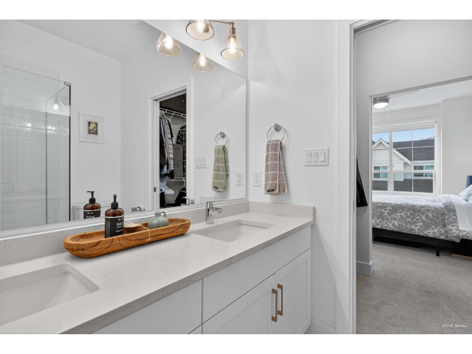 17 8200 FOXFERN ROAD, Lower Landing, Chilliwack