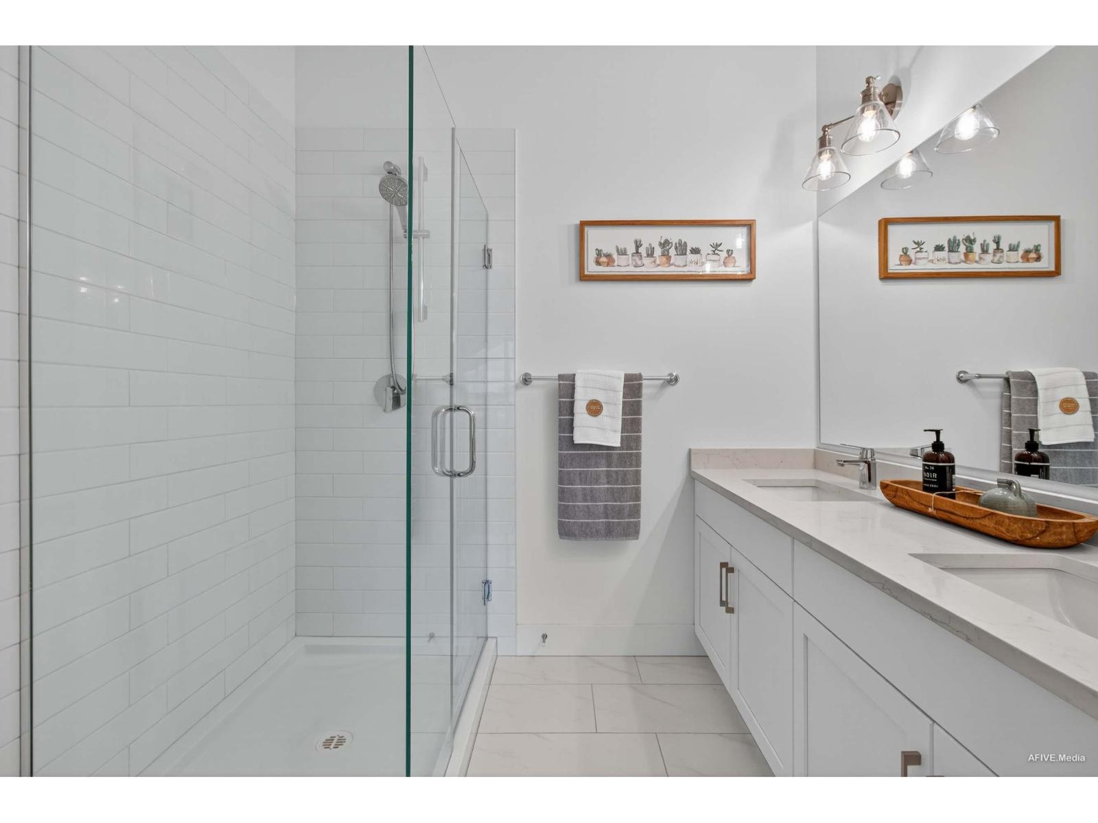 17 8200 FOXFERN ROAD, Lower Landing, Chilliwack