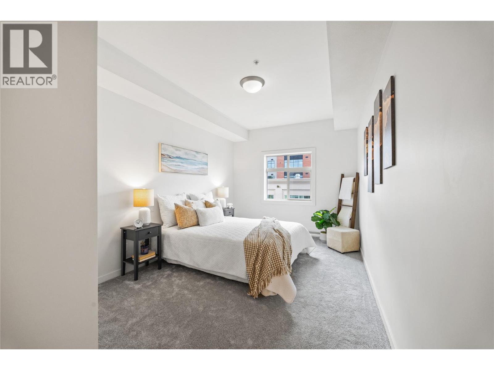 302 538 McKay Avenue, Kelowna