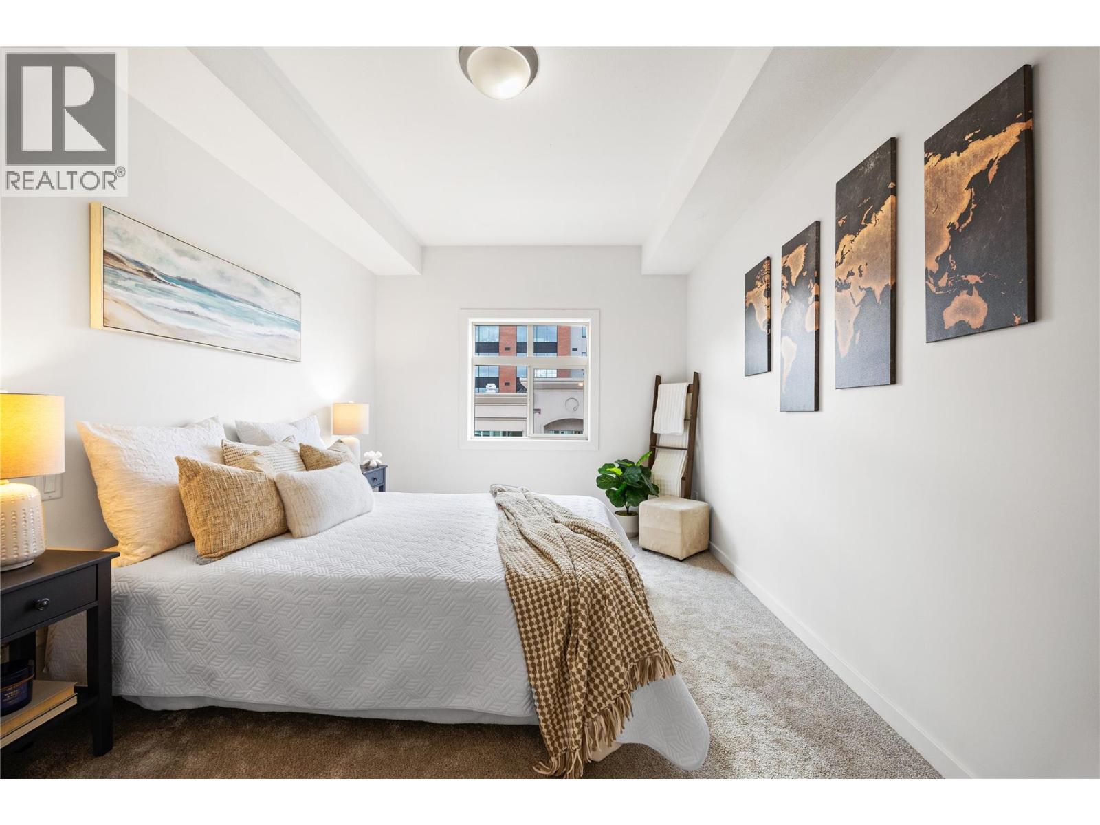 302 538 McKay Avenue, Kelowna