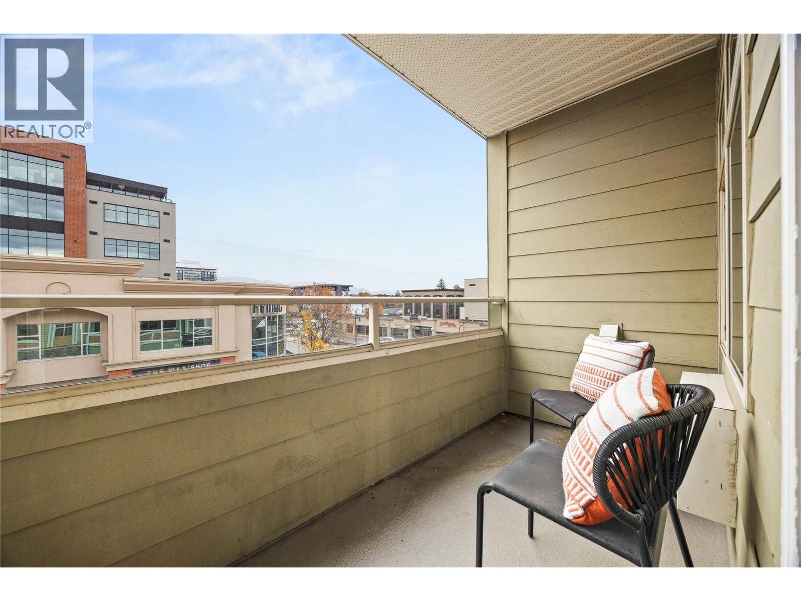 302 538 McKay Avenue, Kelowna