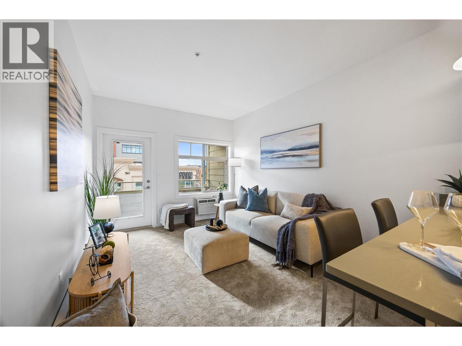 302 538 McKay Avenue, Kelowna