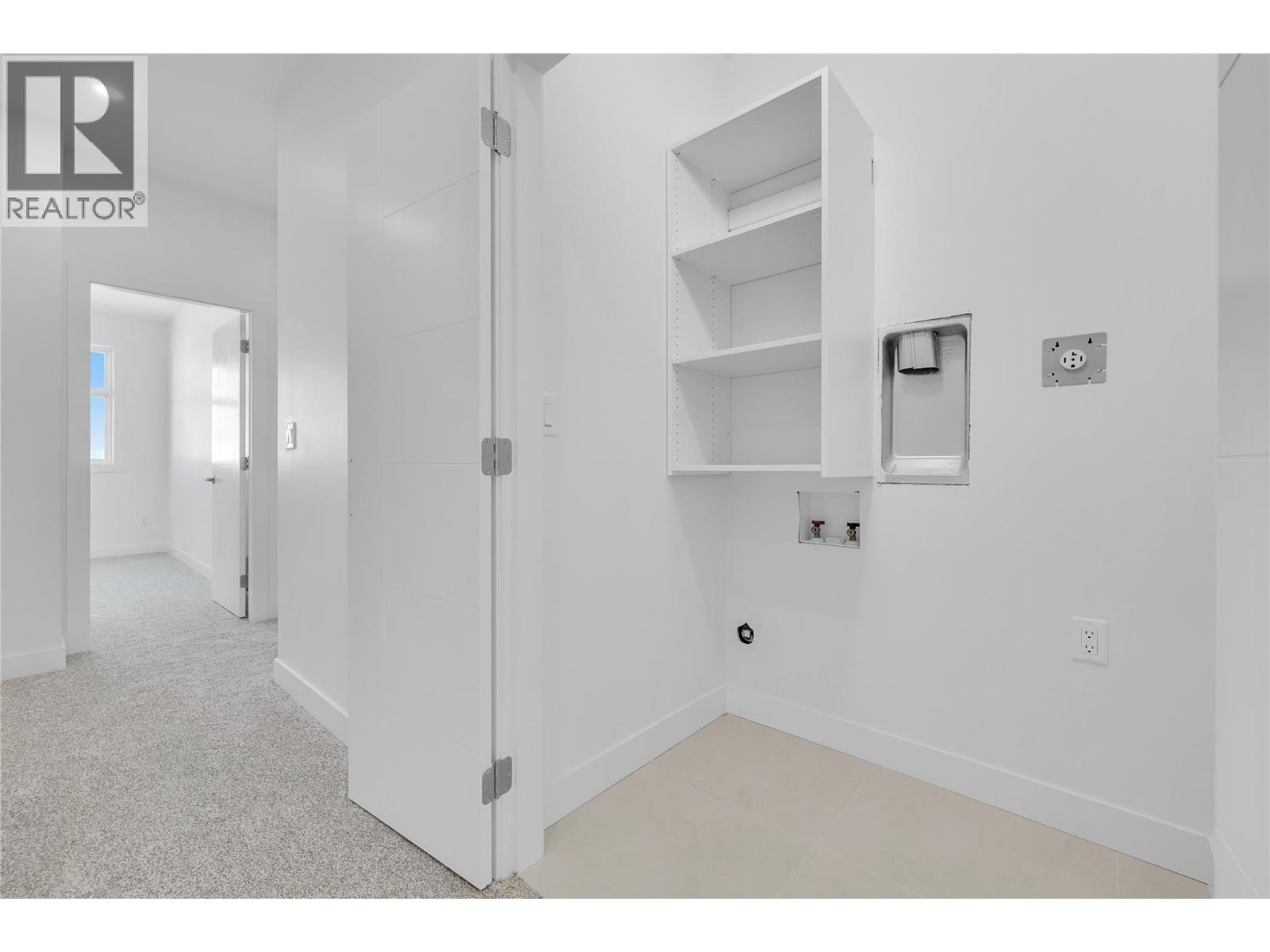 118 5300 Main Street, Kelowna