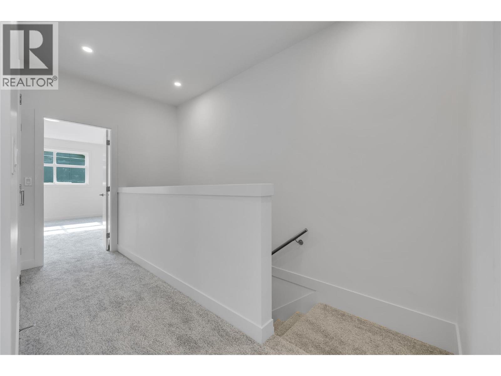 118 5300 Main Street, Kelowna