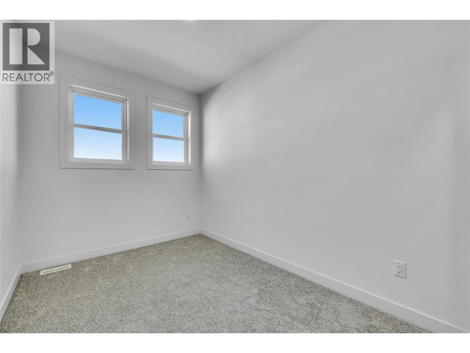 118 5300 Main Street, Kelowna