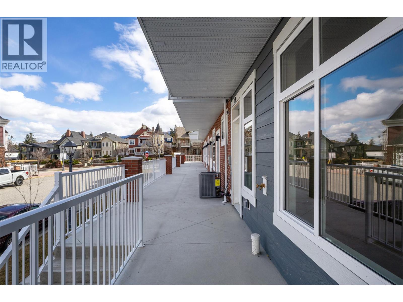 118 5300 Main Street, Kelowna