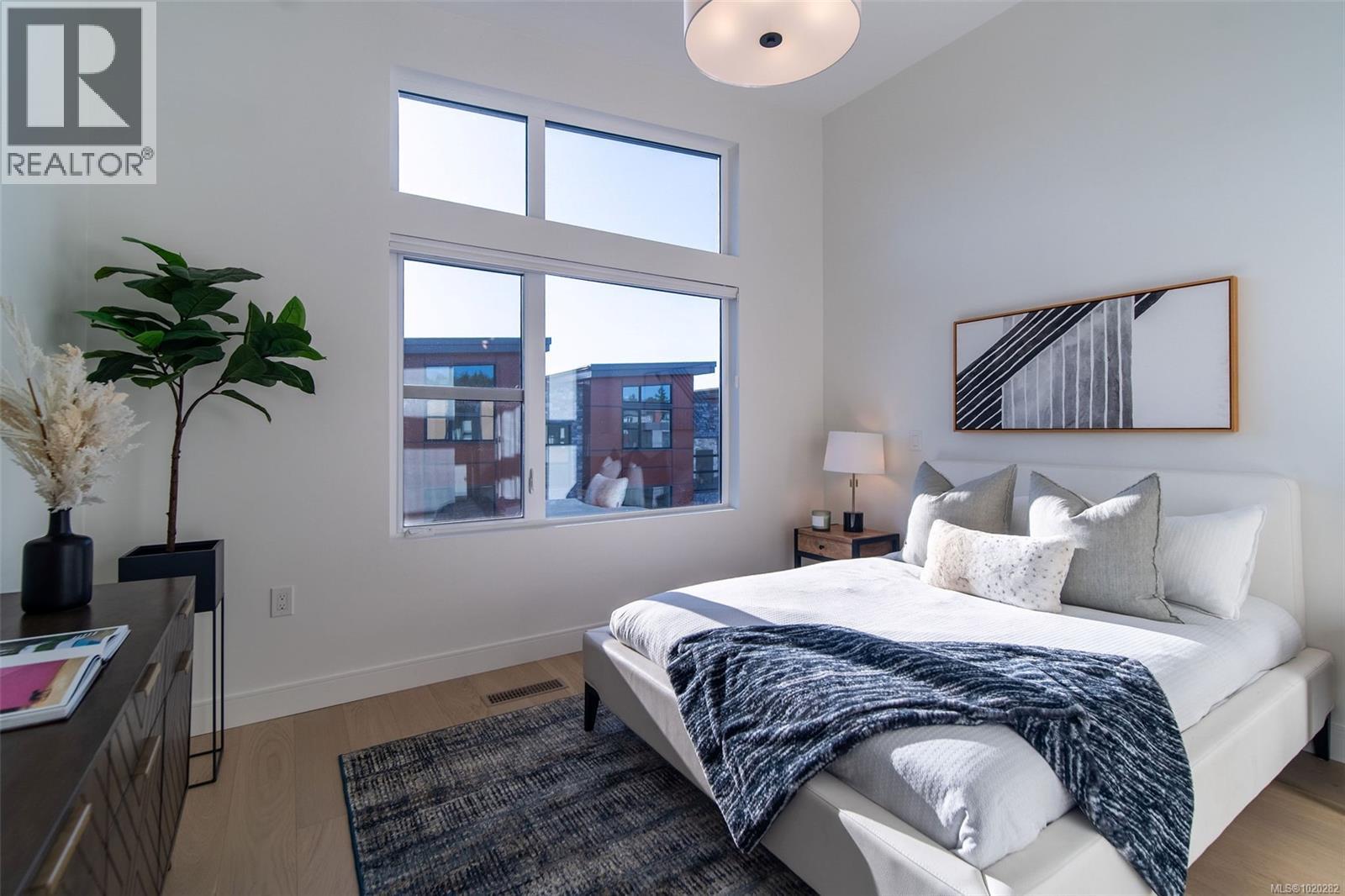 14 4253 Dieppe Rd, Saanich