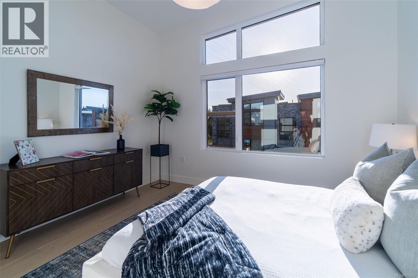 14 4253 Dieppe Rd, Saanich